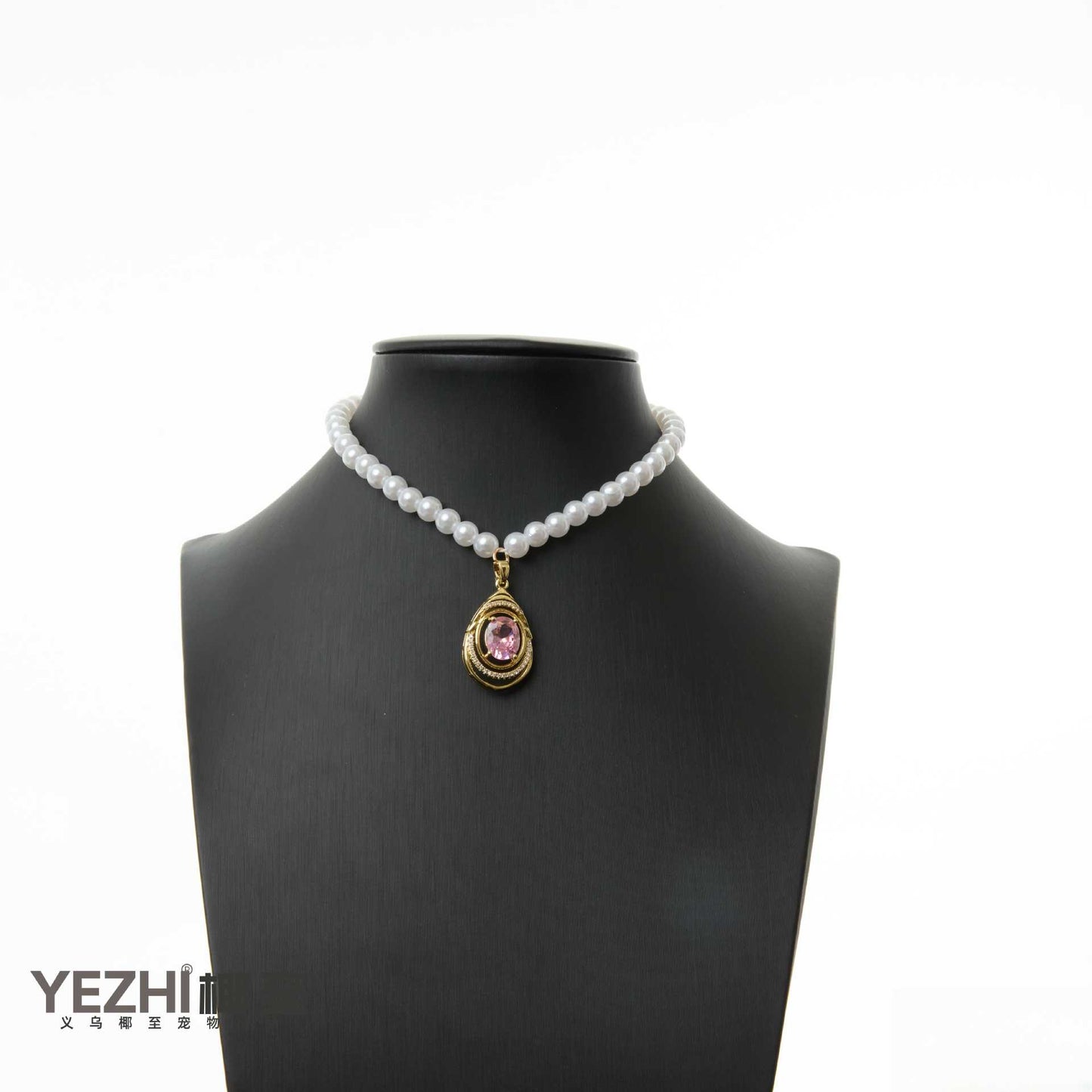 The Crystal Crown Majesty Choker