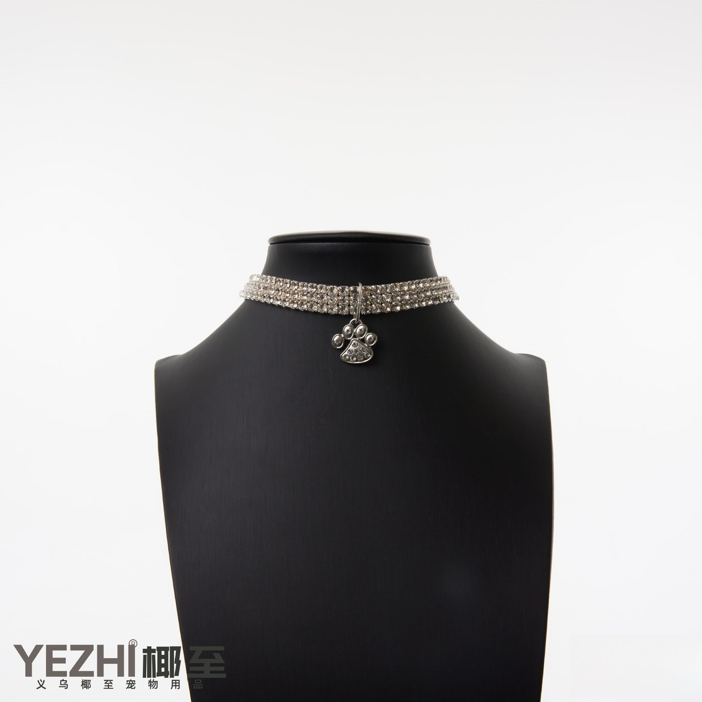 Shiny Claw Pendent Necklace
